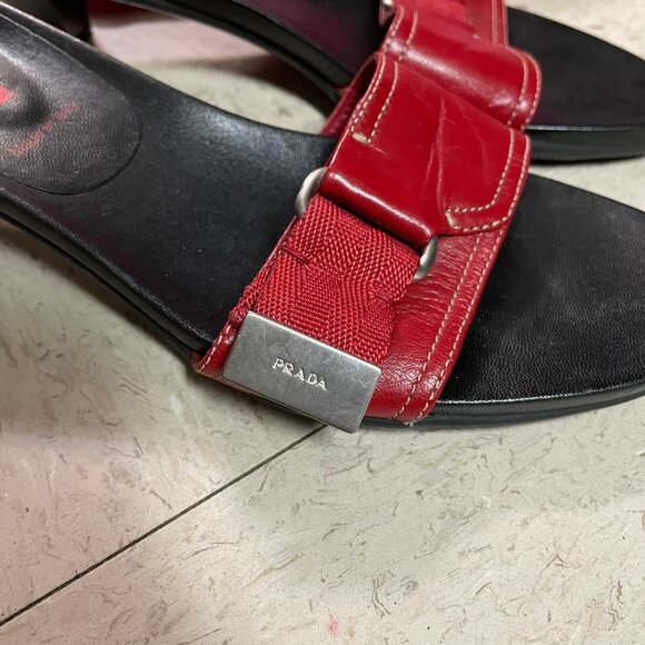 PRADA Sport Womens Size 40 Red/Black Kitten Heels Mules Sandals Leather - Picture 2 of 9